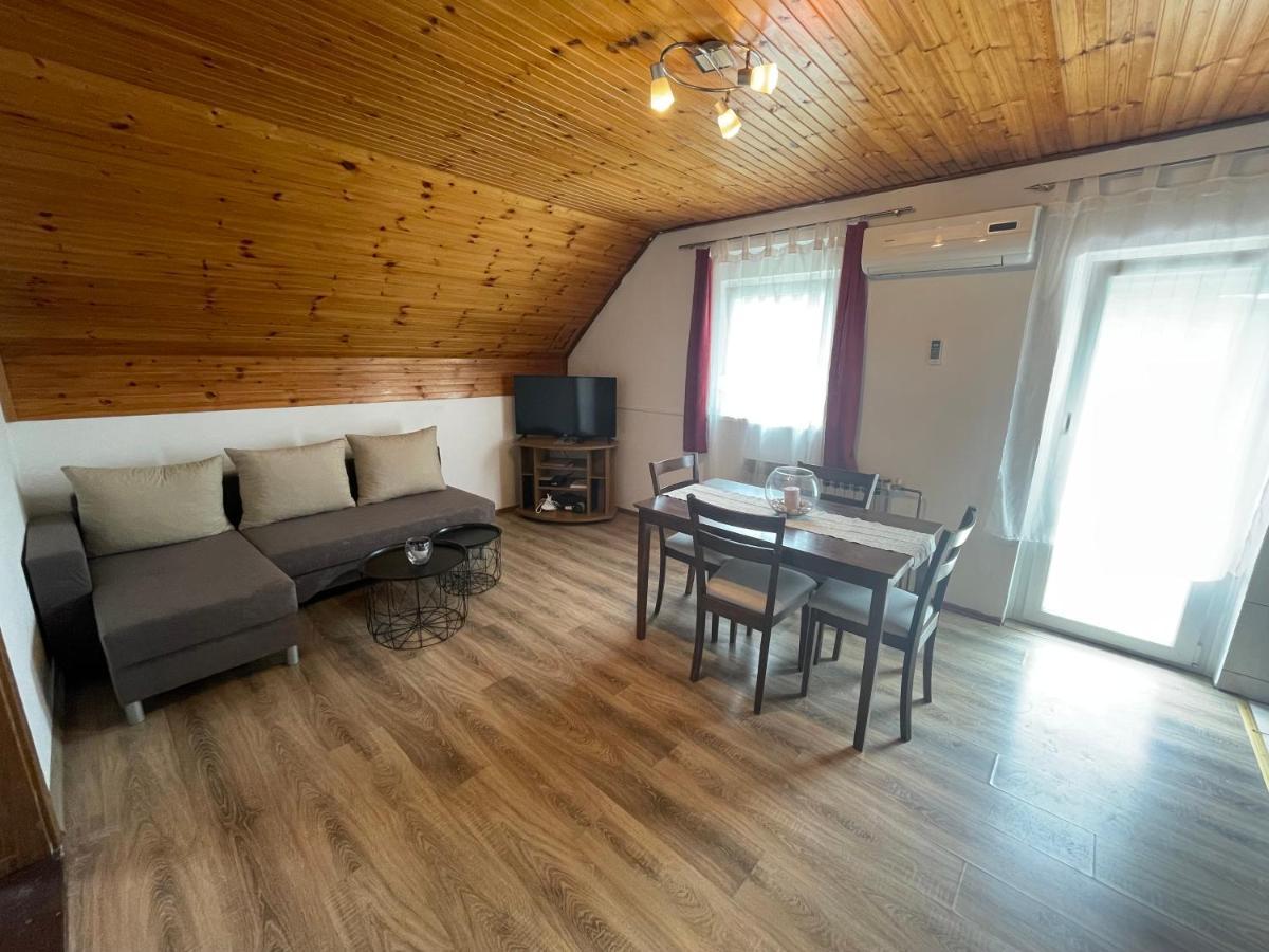 Apartment Plavo Oko 스몰리야나크 외부 사진