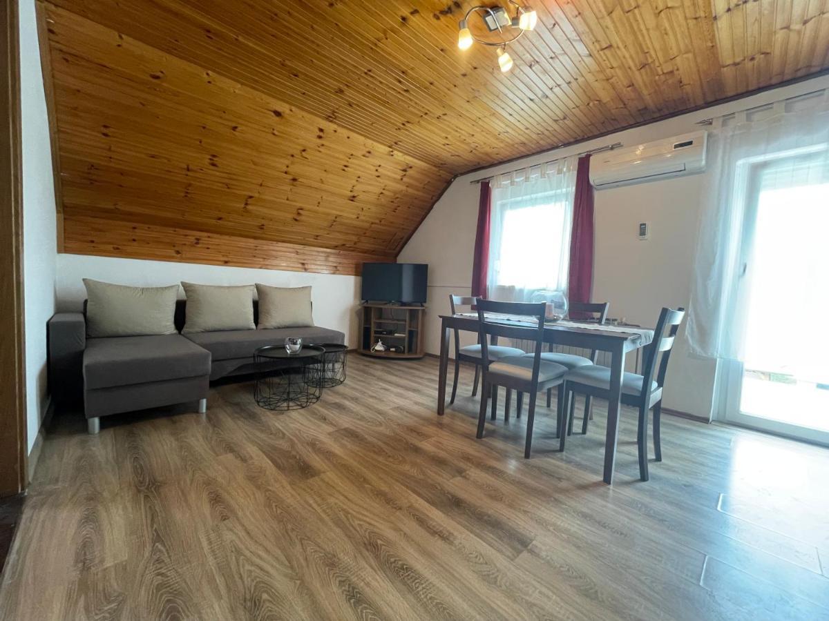 Apartment Plavo Oko 스몰리야나크 외부 사진